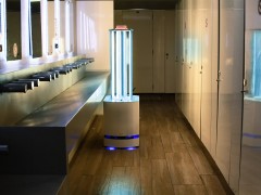 自主移動(dòng)的 UVC消毒機(jī)器人可擴(kuò)大對(duì)抗病毒的規(guī)模